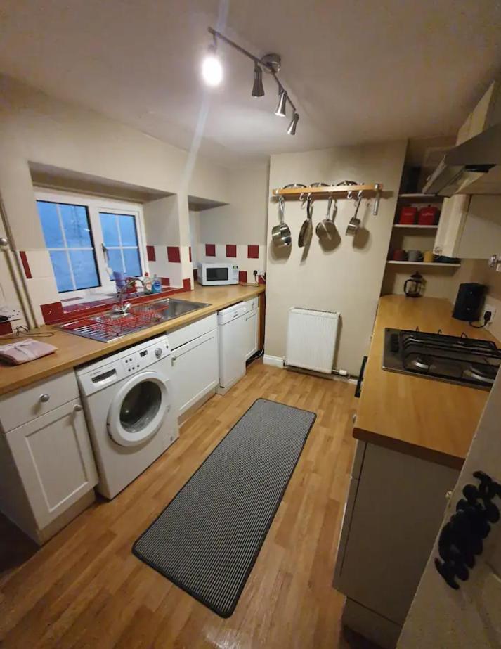 Beautiful Townhouse Next To Royal Victoria Park And Botanical Gardens Within Easy Walking Distance To Bath City Centre 외부 사진