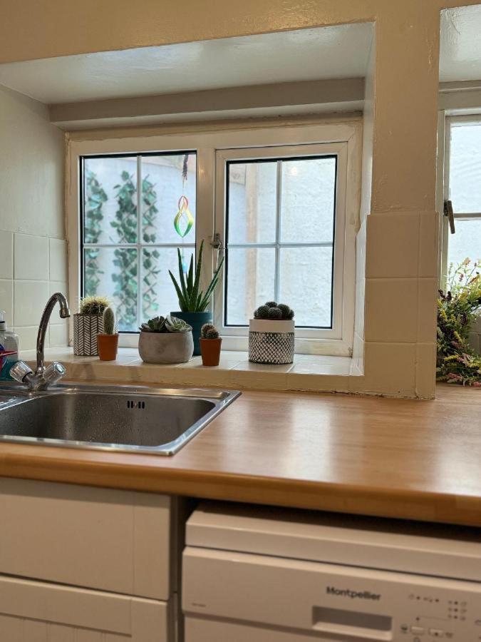 Beautiful Townhouse Next To Royal Victoria Park And Botanical Gardens Within Easy Walking Distance To Bath City Centre 외부 사진