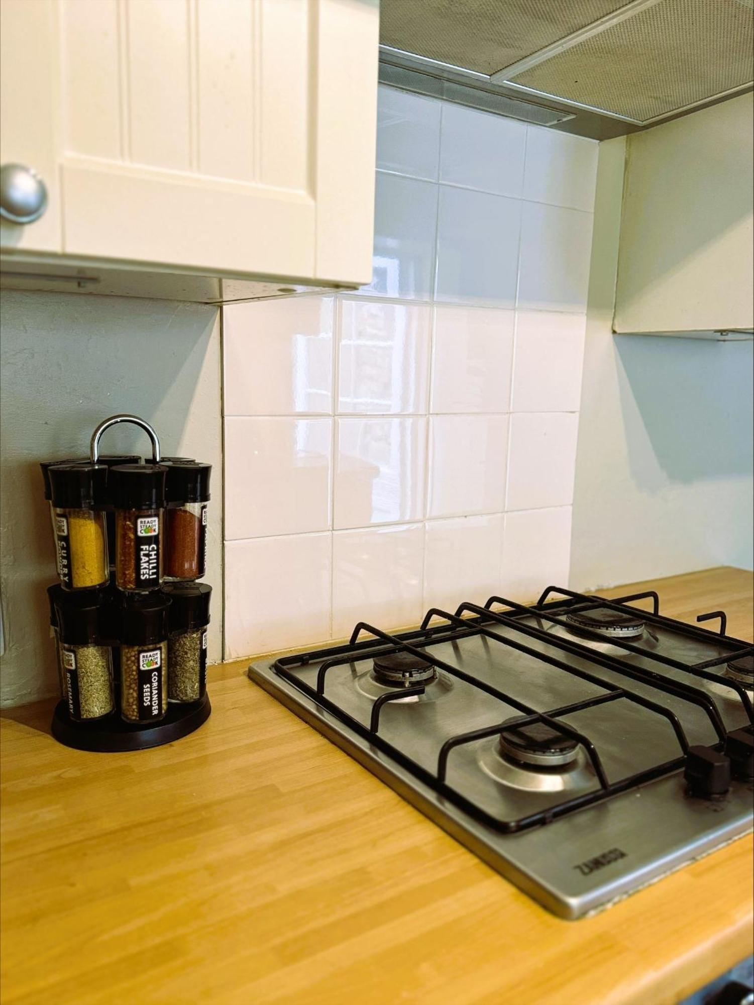 Beautiful Townhouse Next To Royal Victoria Park And Botanical Gardens Within Easy Walking Distance To Bath City Centre 외부 사진